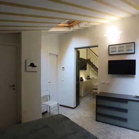 Guest house Imhome - Cadorna House Milan