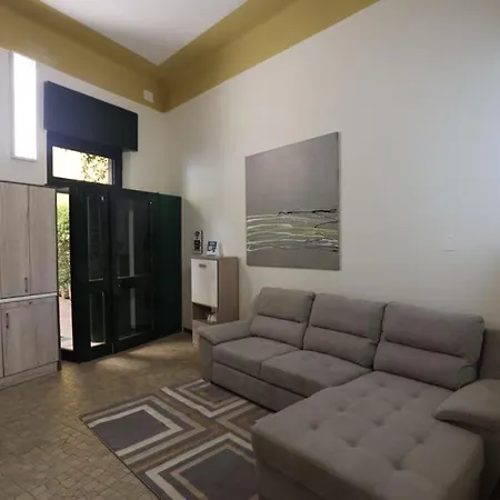 Imhome - Cadorna House 2* Milan