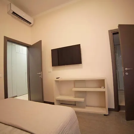 Guest house Imhome - Cadorna House 2*
